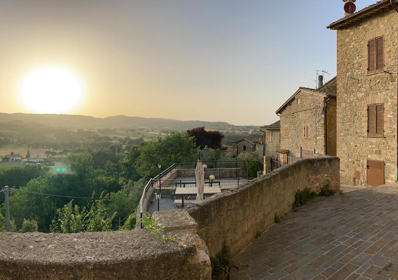Un Posto Bed & Breakfast Bevagna Eksteriør bilde