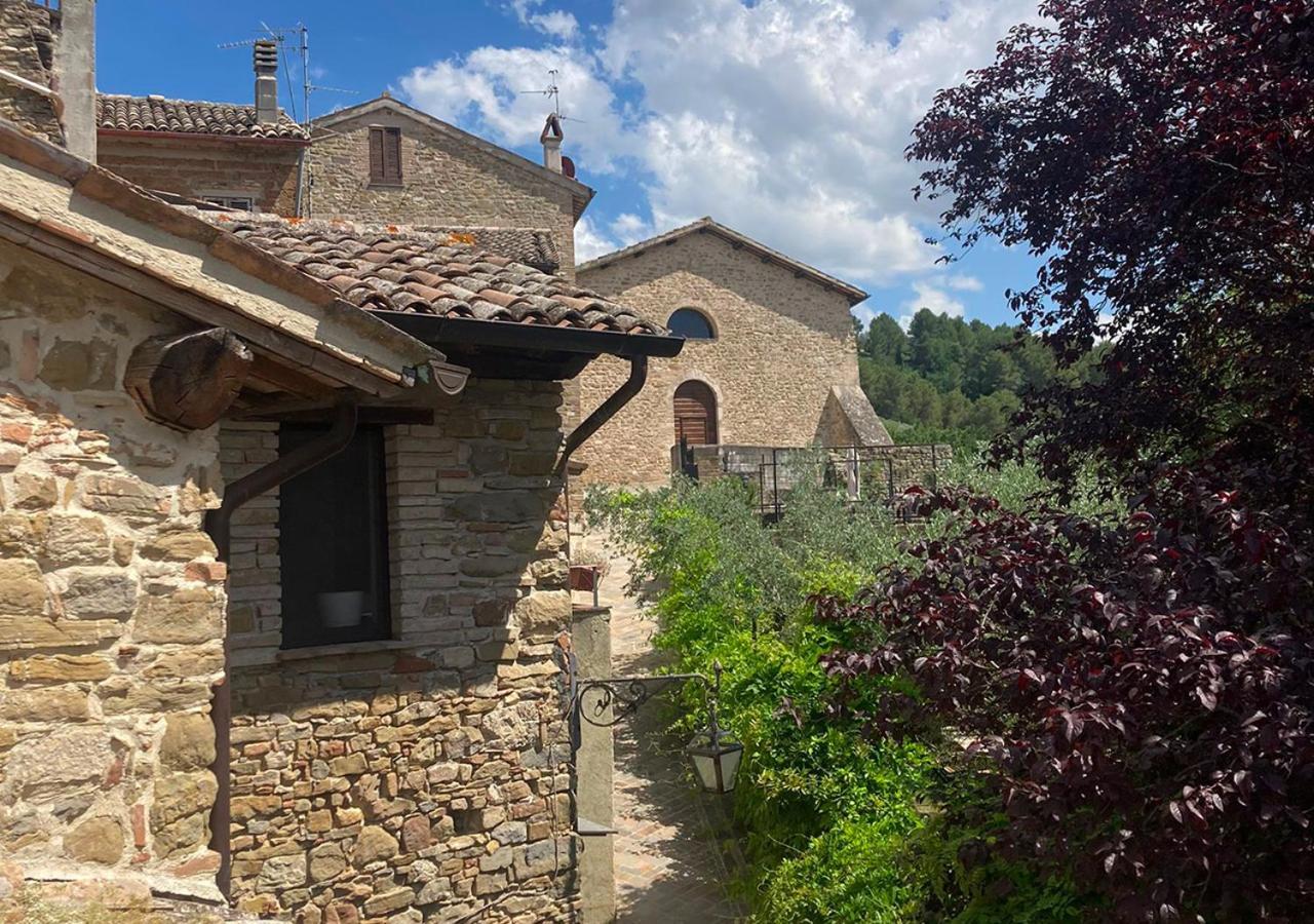 Un Posto Bed & Breakfast Bevagna Eksteriør bilde