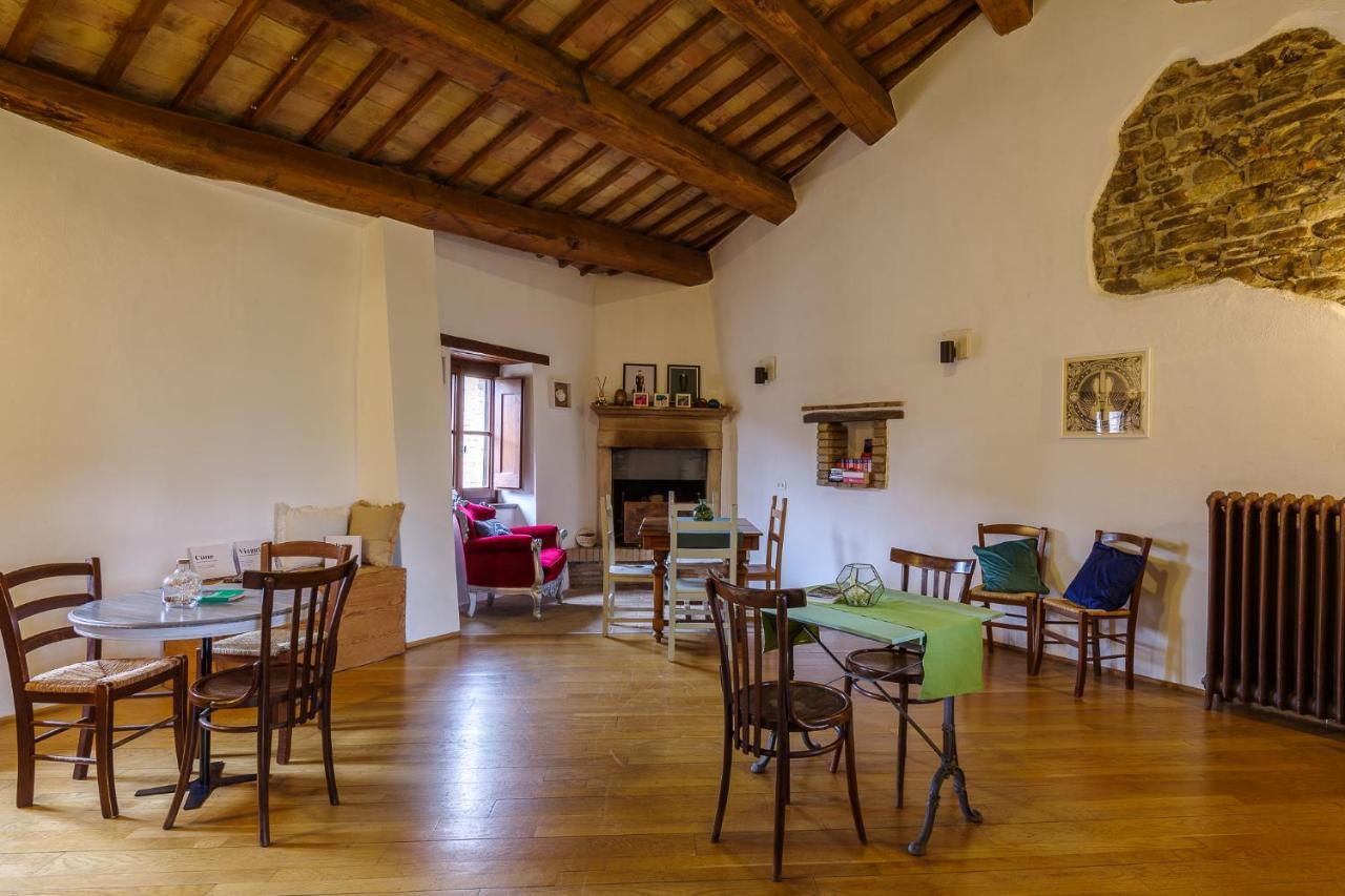 Un Posto Bed & Breakfast Bevagna Eksteriør bilde